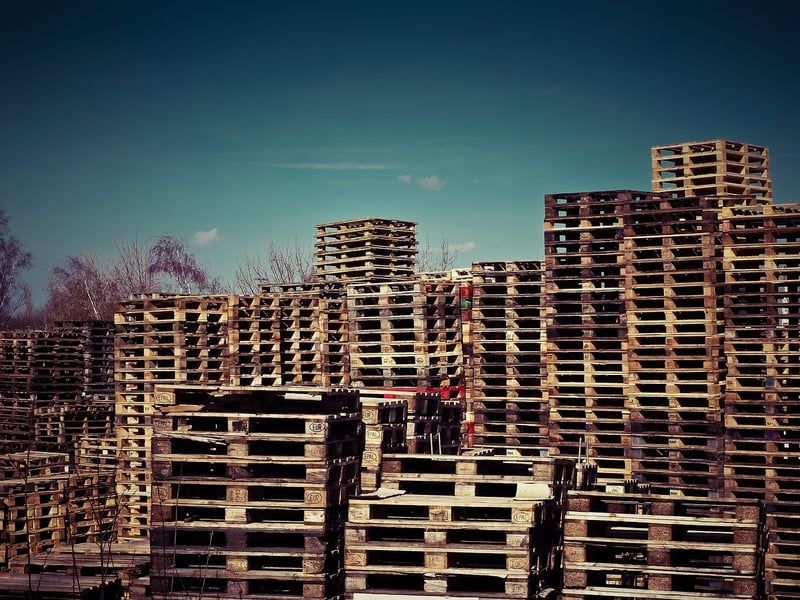 Transformez votre jardin en 2026 : comment fabriquer des meubles en palettes